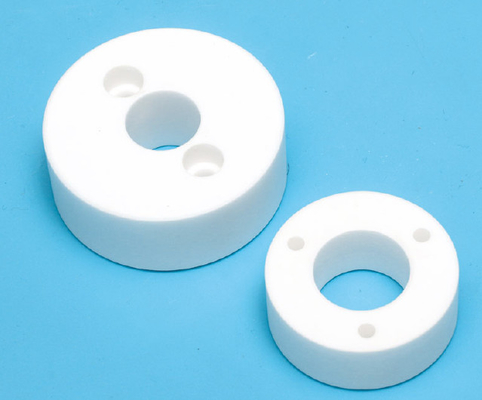 Pièces céramiques en oxyde d'aluminium à haute performance 95 % Bonne conductivité Résistance mécanique