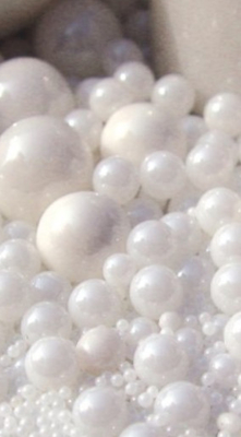 Microsphères d'alumine résistantes à l'usure durables dans les environnements industriels