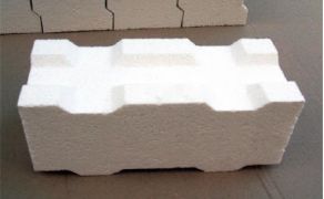 Boules creuses en aluminium pour fours industriels à haute température