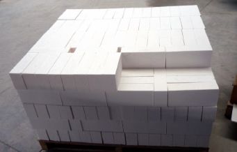 Boules creuses en aluminium pour fours industriels à haute température