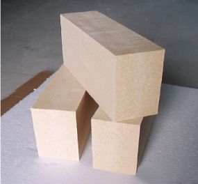 Briques de silicate de zirconium pour fours de fusion du verre