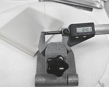 Substrat en nitrure d'aluminium