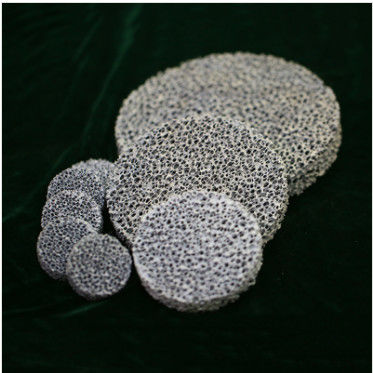 La fonderie de carbure de silicium écument filtre en céramique pour la fonte et les alliages non ferreux
