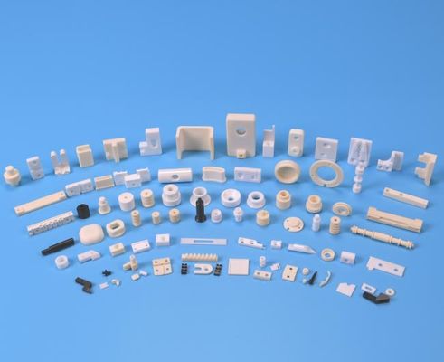 CÉRAMIQUE ÉLECTROTECHNIQUE AVEC D'EXCELLENTES PROPRIÉTÉS ÉLECTRIQUES D'ISOLATION