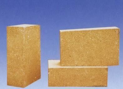 17,5% CARACTÈRE RÉFRACTAIRE ÉLEVÉ DE BRIQUES DE SPINELLE D'ALUMINE DE POROSITÉ, UTILISÉ POUR DES FOURS DE RAFFINAGE ET DES POCHES DE RAFFINAGE.