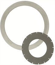 LAMES DE COUPE EN DÉS POUR LE DÉCOUPAGE EN TRANCHES ET LA COUPE EN DÉS À HAUTE PRÉCISION DU DOUX AUX MATÉRIAUX DURS DE BEAUCOUP DE DE DIFFÉRENTS TYPES ET ÉLÉMENTS