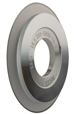 LAMES DE COUPE EN DÉS POUR LE DÉCOUPAGE EN TRANCHES ET LA COUPE EN DÉS À HAUTE PRÉCISION DU DOUX AUX MATÉRIAUX DURS DE BEAUCOUP DE DE DIFFÉRENTS TYPES ET ÉLÉMENTS